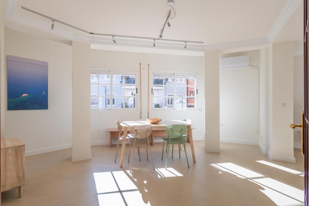 Amplio Apartamento Trinidad By Renthas Apartment Malaga Ngoại thất bức ảnh