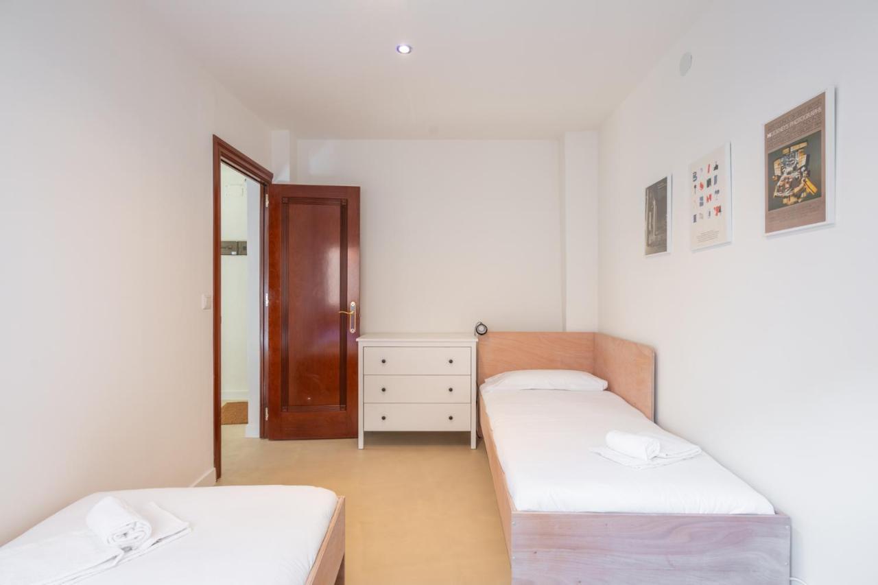 Amplio Apartamento Trinidad By Renthas Apartment Malaga Ngoại thất bức ảnh