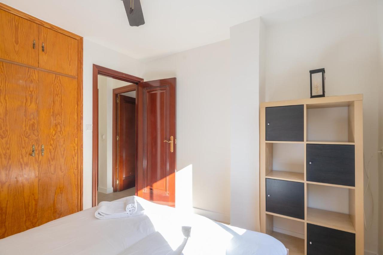 Amplio Apartamento Trinidad By Renthas Apartment Malaga Ngoại thất bức ảnh